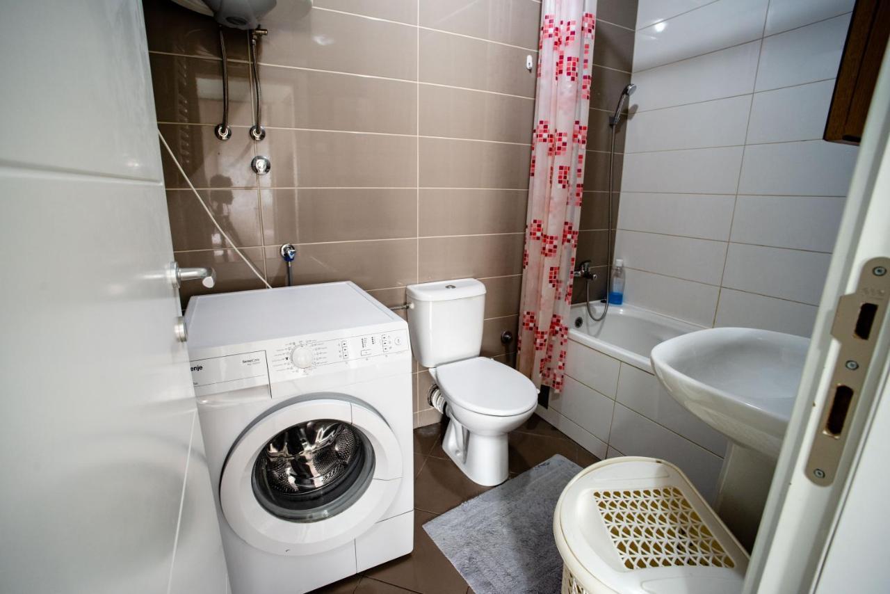 Apartman Black Star Apartamento Novi Sad Exterior foto